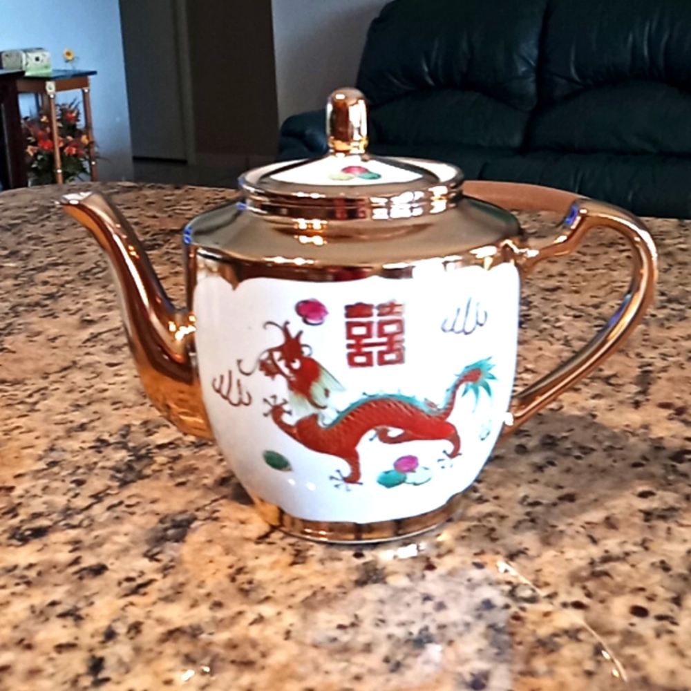 Vintage Chinese Porcelain Gold Colored Double Happiness Dragon & Phoenix Set. - Picture 2 of 16